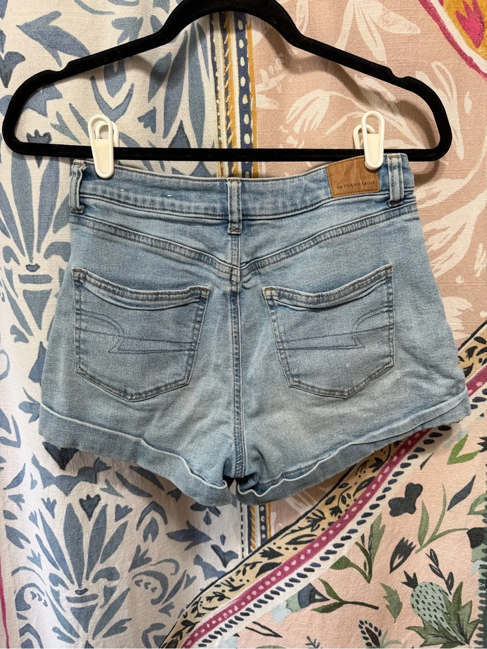 AE- Mom Jean Shorts